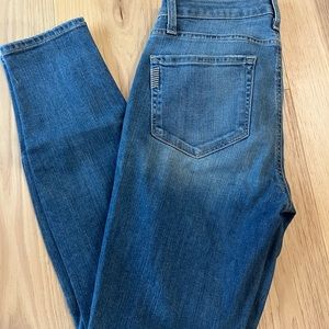 Distressed Paige Verdugo Ankle Jeans